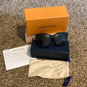 Louis Vuitton Black LV Link PM Square Sunglasses Louis Vuitton